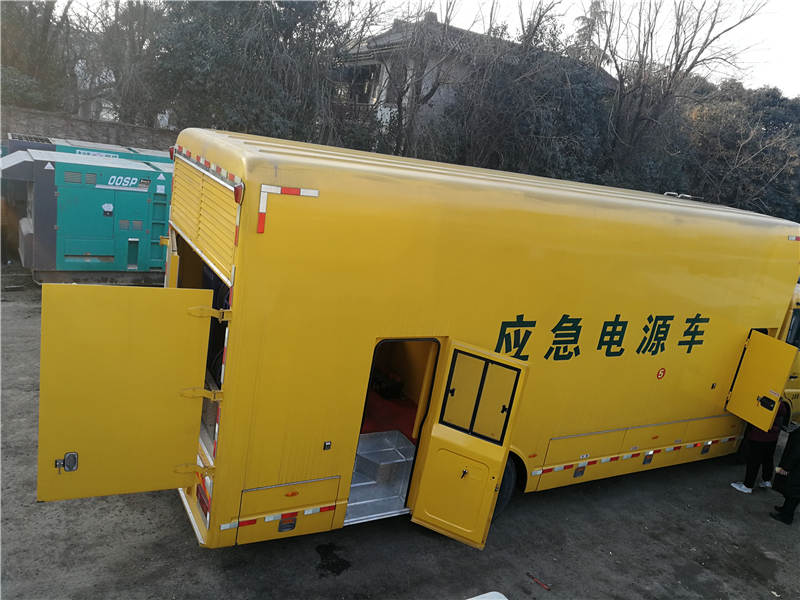 應(yīng)急電源車出租_西安發(fā)電機(jī)出租(圖2)